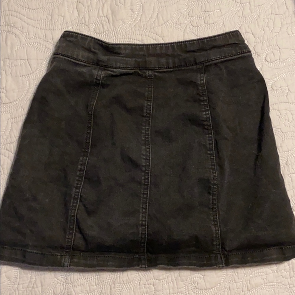 skirt - Picture 2 of 2